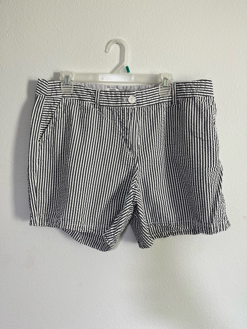 Anthropology Crown & Ivy Women’s Navy Stripe Cotton Shorts - Picture 5 of 8